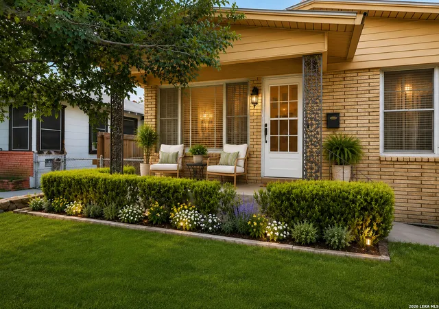 Photo 1 of Single family home for sale at 255 Thompson Pl, San Antonio, TX 78225 | MLS# 2001494 | Listing updated on 2026-09-10