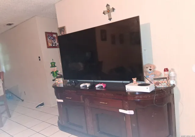 Photo 3 of Single family home for sale at 8902 Prairie Hill, San Antonio, TX 78211 | MLS# 2001498 | Listing updated on 2026-07-19