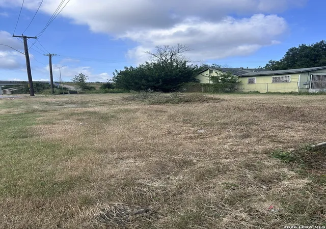 Land for sale at 651 Yucca St, San Antonio, TX 78220 | MLS# 2001510