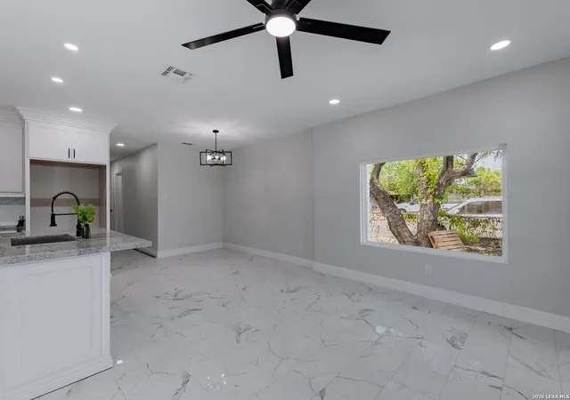 Photo 3 of Single family home for sale at 1099 N Comal, Eagle Pass, TX 78852 | MLS# 2001512 | Listing updated on 2026-08-09