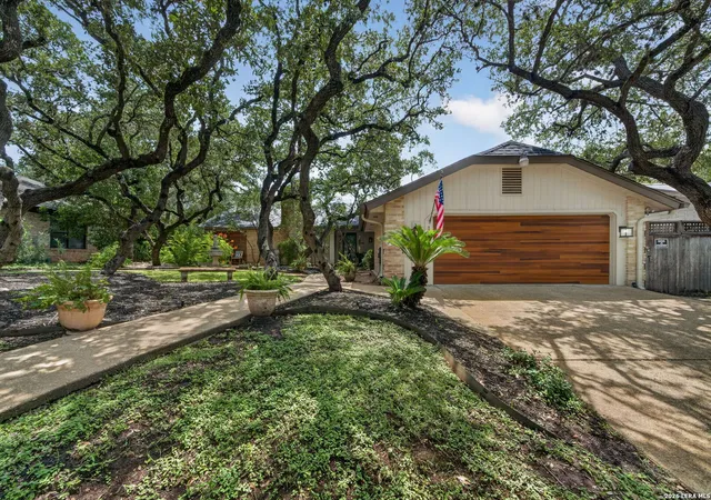 1st image of 13046 N Hunters, San Antonio, TX 78230 | MLS# 2001524