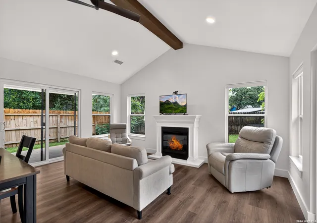 1st image of 324 Ebner, Boerne, TX 78006 | MLS# 2001530