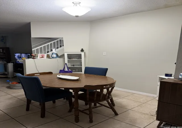 Photo 4 of Sale Pending at 1927 Crossgate Park, San Antonio, TX 78247 | MLS# 2001542 | Listing updated on 2026-08-25