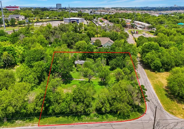 Photo 2 of Sale Pending at 4111 W Horseshoe Bnd, San Antonio, TX 78228 | MLS# 2001545 | Listing updated on 2026-08-14