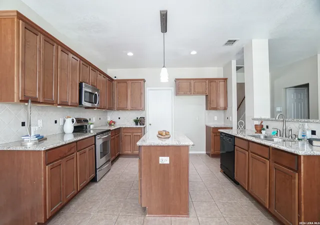 Photo 4 of Single family home for sale at 14004 Roslin Forest, San Antonio, TX 78233 | MLS# 2001556 | Listing updated on 2026-07-19