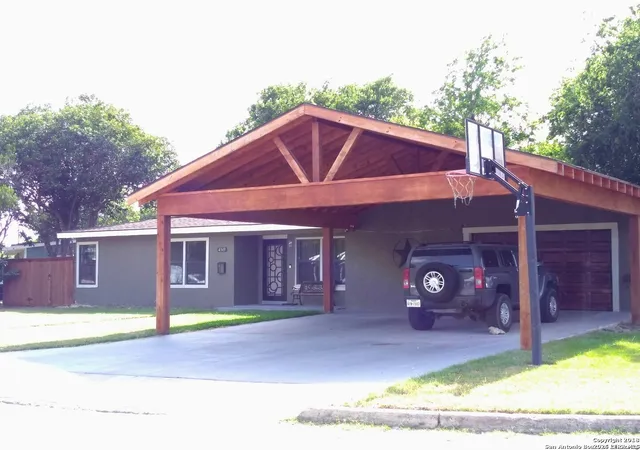 Photo 1 of Single family home for sale at 4349 Silver Lake Dr, San Antonio, TX 78219 | MLS# 2001563 | Listing updated on 2026-07-30