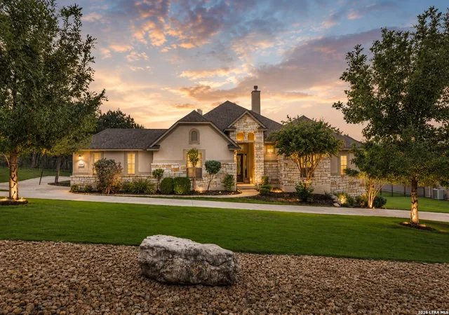 Photo 2 of Sale Pending at 8310 Garden Arbor, San Antonio, TX 78266 | MLS# 2001565 | Listing updated on 2026-09-03