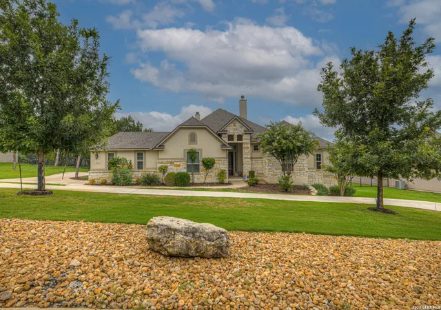 Photo 3 of Sale Pending at 8310 Garden Arbor, San Antonio, TX 78266 | MLS# 2001565 | Listing updated on 2026-09-03