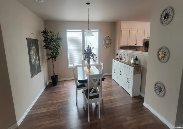 Photo 4 of Single family home for sale at 225 Gatewood Fls, Cibolo, TX 78108 | MLS# 2001569 | Listing updated on 2026-07-29