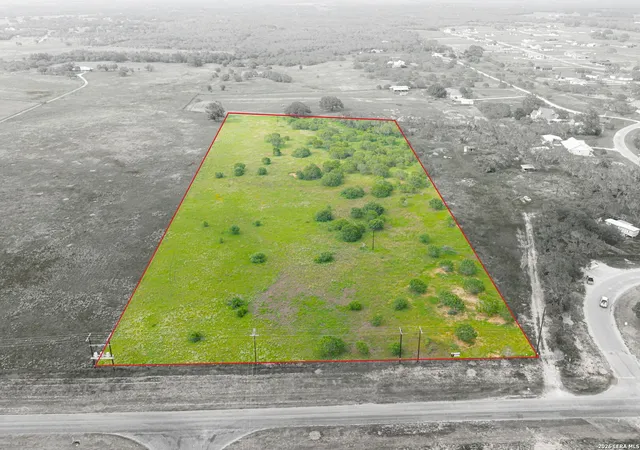 2nd image of 4568 Fm 2579, Floresville, TX 78114 | MLS# 2001589
