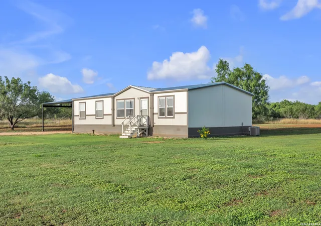 Photo 1 of Sale Pending at 20 Brite, Pleasanton, TX 78064 | MLS# 2001657 | Listing updated on 2026-08-06