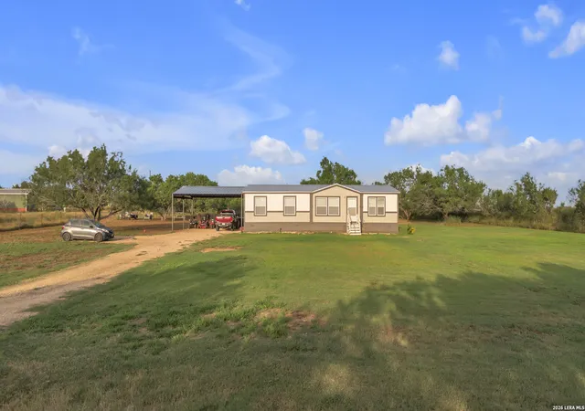 Photo 3 of Sale Pending at 20 Brite, Pleasanton, TX 78064 | MLS# 2001657 | Listing updated on 2026-08-06