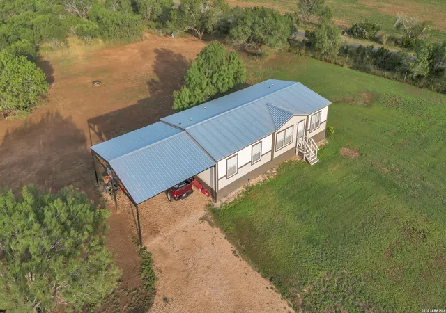 Photo 3 of Sale Pending at 20 Brite, Pleasanton, TX 78064 | MLS# 2001657 | Listing updated on 2026-08-06