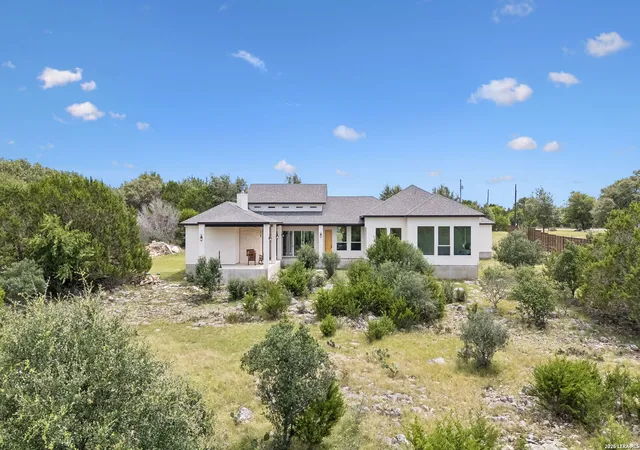2nd image of 107 Sunrise Dr, Boerne, TX 78006 | MLS# 2001661