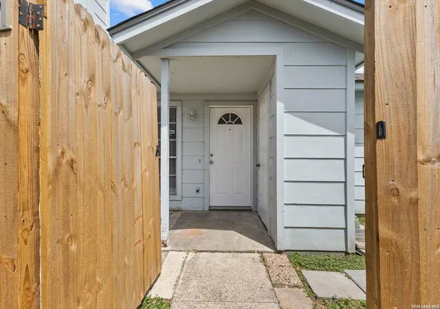 Photo 2 of Single family home for sale at 7202 The Mansions A-1 #A-1 (P-1), Corpus Christi, TX 78414 | MLS# 2001681 | Listing updated on 2026-08-19