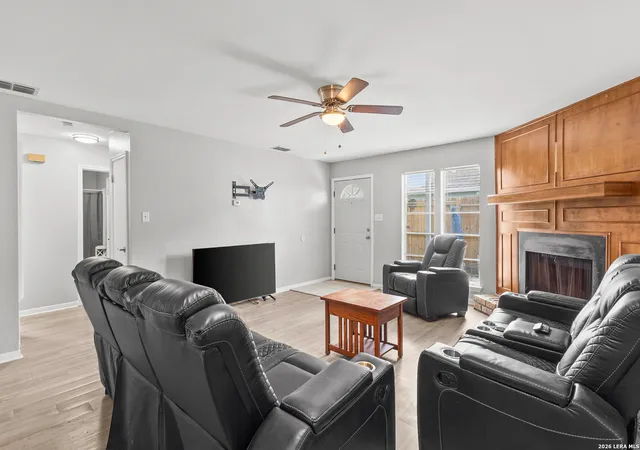 Photo 4 of Single family home for sale at 7202 The Mansions A-1 #A-1 (P-1), Corpus Christi, TX 78414 | MLS# 2001681 | Listing updated on 2026-08-19