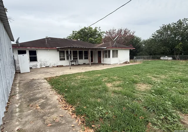 Photo 3 of Single family home for sale at 1939 County Road 134, Runge, TX 78151 | MLS# 2001685 | Listing updated on 2026-08-06