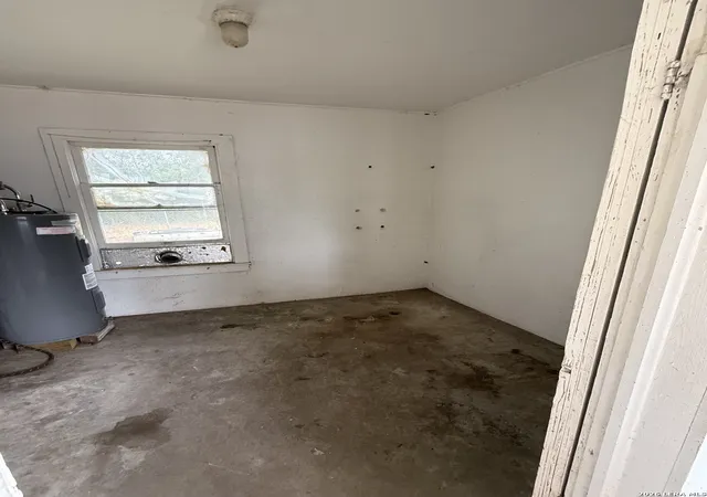 Photo 4 of Single family home for sale at 1939 County Road 134, Runge, TX 78151 | MLS# 2001685 | Listing updated on 2026-08-06