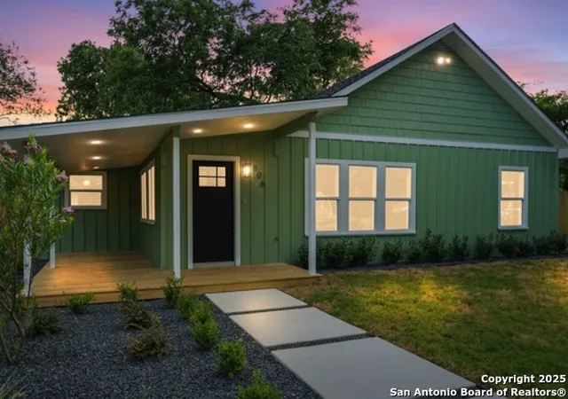 3rd image of 806 21St, Hondo, TX 78861 | MLS# 2001690