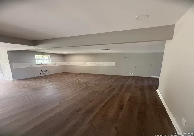 4th image of 806 21St, Hondo, TX 78861 | MLS# 2001690