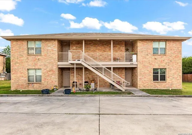 3rd image of 509 Dukeway, Universal City, TX 78148 | MLS# 2001703