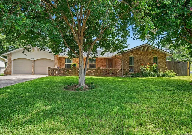 Photo 2 of Sale Pending at 4355 Treehouse Dr, San Antonio, TX 78222 | MLS# 2001707 | Listing updated on 2026-08-15