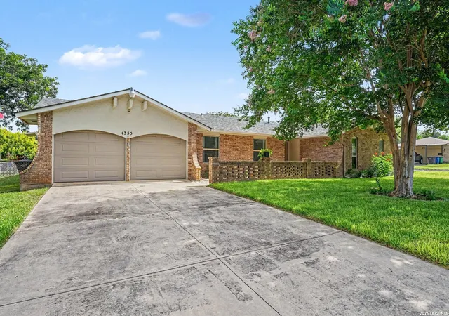 Photo 3 of Sale Pending at 4355 Treehouse Dr, San Antonio, TX 78222 | MLS# 2001707 | Listing updated on 2026-08-15