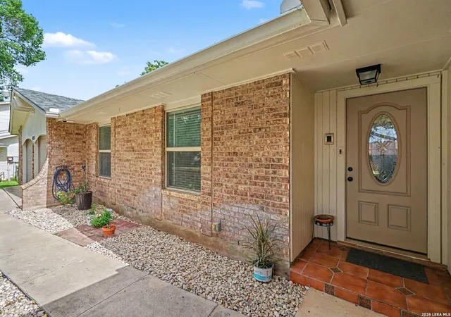 Photo 4 of Sale Pending at 4355 Treehouse Dr, San Antonio, TX 78222 | MLS# 2001707 | Listing updated on 2026-08-15