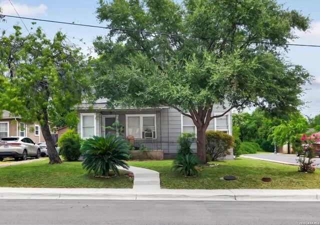 Photo 1 of Multi family home for sale at 2001 Fresno, San Antonio, TX 78201 | MLS# 2001723 | Listing updated on 2026-09-14
