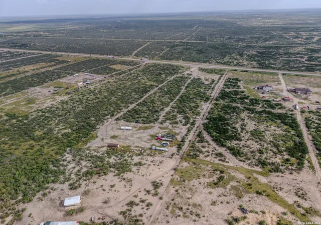 Photo 4 of House for sale at 9109 East Us Hwy 277, Eagle Pass, TX 78852 | MLS# 2001766 | Listing updated on 2026-08-11