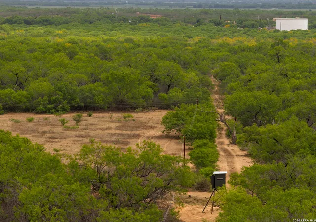 Photo 4 of House for sale at 12 Fm 1581, Pearsall, TX 78061 | MLS# 2001770 | Listing updated on 2026-09-18