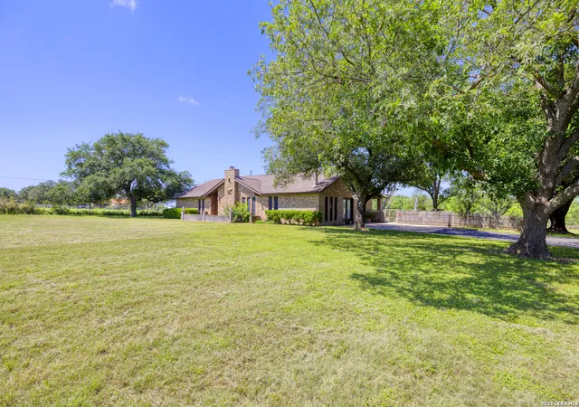 4th image of 1016 County Road 373, Uvalde, TX 78801 | MLS# 2001772
