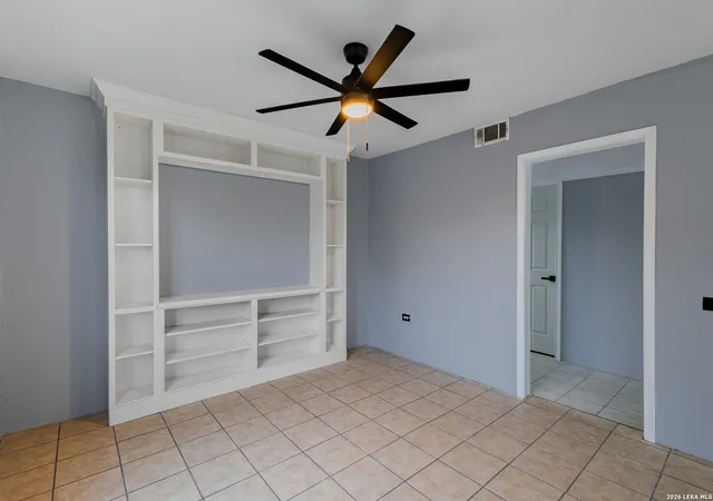 Photo 3 of Single family home for sale at 1622 Avenida Encuentro, Eagle Pass, TX 78852 | MLS# 2001775 | Listing updated on 2026-09-12