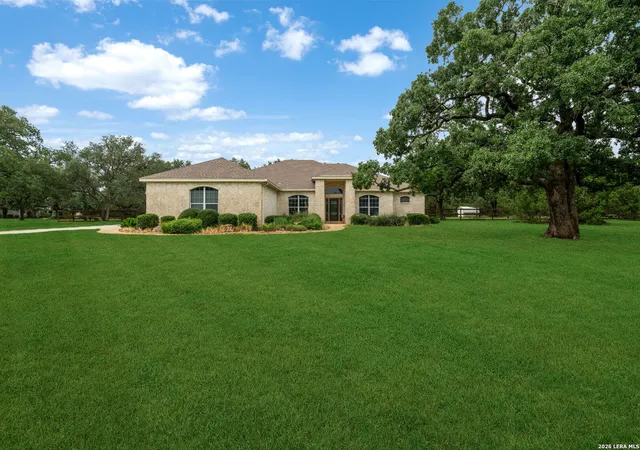 Photo 1 of Single family home for sale at 7261 Keeneland Dr, Boerne, TX 78015 | MLS# 2001790 | Listing updated on 2026-08-29