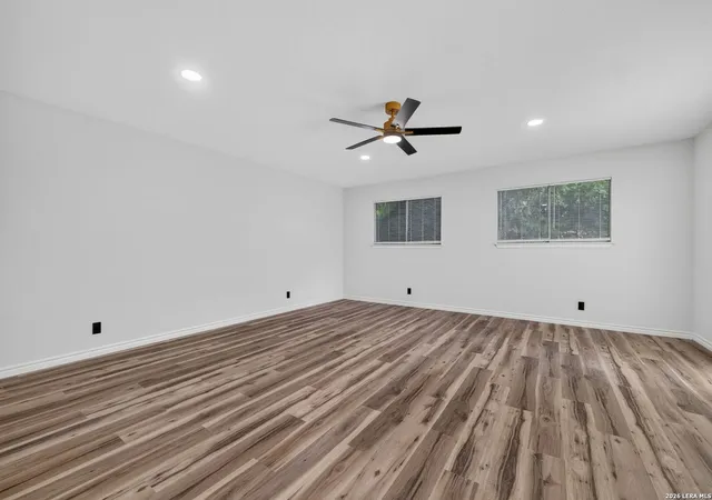 Photo 4 of Sale Pending at 4307 Parkwood Dr, San Antonio, TX 78218 | MLS# 2001811 | Listing updated on 2026-08-26