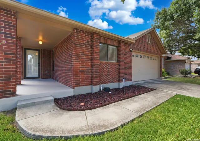 Photo 3 of Single family home for sale at 13115 Regency Way, San Antonio, TX 78249 | MLS# 2001824 | Listing updated on 2026-09-09