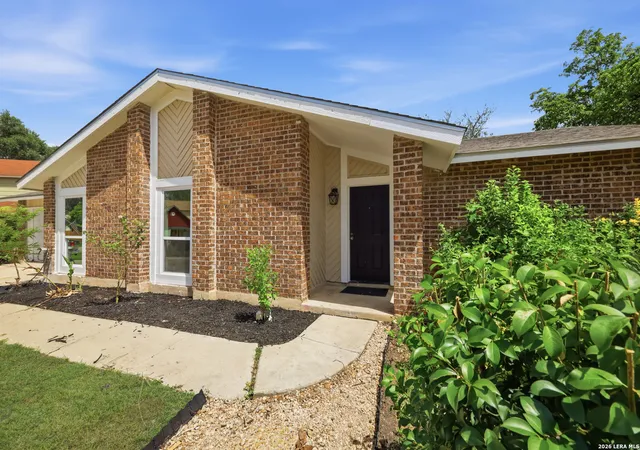 Photo 3 of Single family home for sale at 6642 Cades Cv, San Antonio, TX 78238 | MLS# 2001844 | Listing updated on 2026-08-31