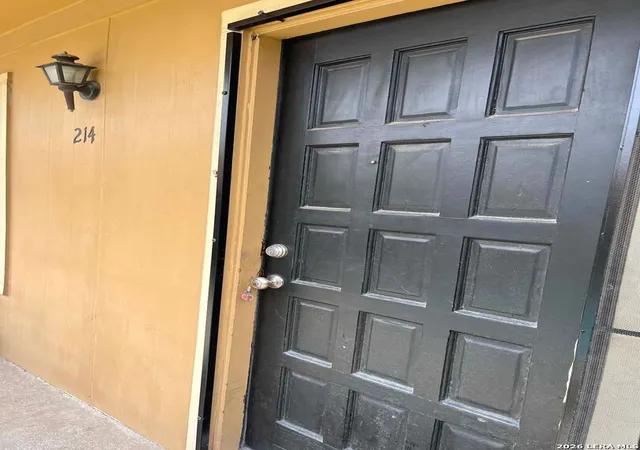 1st image of 911 Vance Jackson #214, San Antonio, TX 78201 | MLS# 2001860
