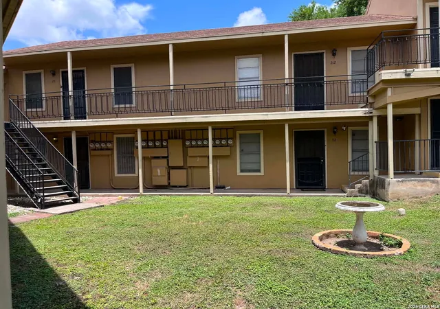 2nd image of 911 Vance Jackson #214, San Antonio, TX 78201 | MLS# 2001860