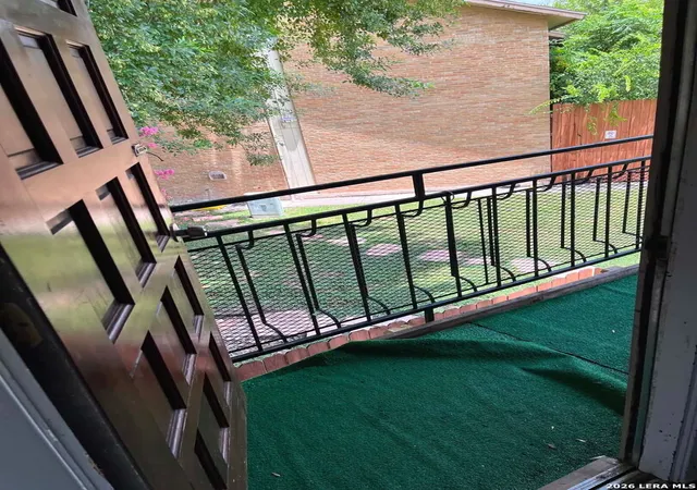 Photo 3 of Condo for sale at 911 Vance Jackson #214, San Antonio, TX 78201 | MLS# 2001860 | Listing updated on 2026-08-01