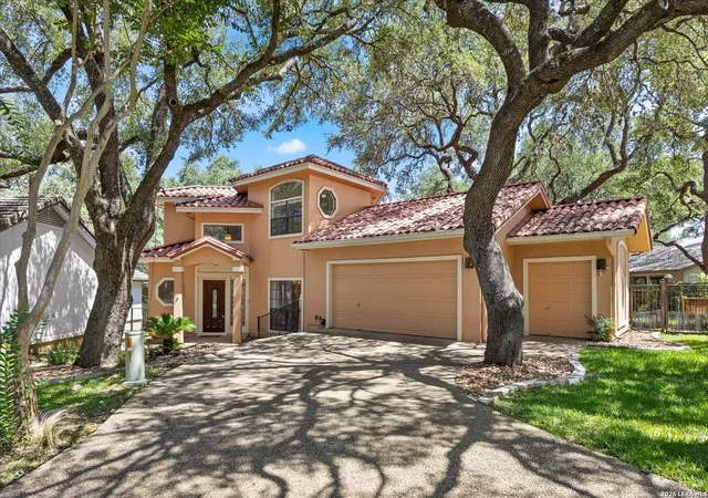 Photo 1 of Sale Pending at 29332 Summit Ridge Dr, Fair Oaks Ranch, TX 78015 | MLS# 2001881 | Listing updated on 2026-08-13