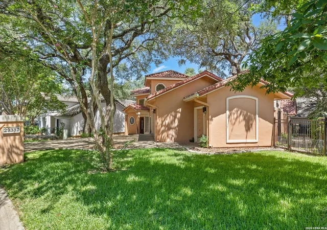 Photo 2 of Sale Pending at 29332 Summit Ridge Dr, Fair Oaks Ranch, TX 78015 | MLS# 2001881 | Listing updated on 2026-08-13