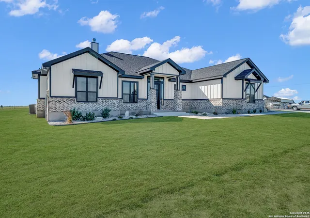 Single family home for sale at 158 Estates Dr, La Vernia, TX 78121 | MLS# 2001882 | Listing updated on 2026-10-03