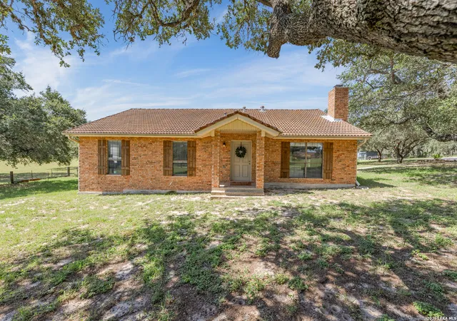 2nd image of 138 Big Oak Dr, Adkins, TX 78101 | MLS# 2001929