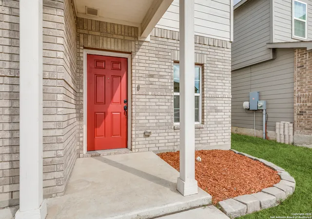 Photo 3 of Single family home for sale at 4111 Hidden Hollow Isle, Von Ormy, TX 78073 | MLS# 2001930 | Listing updated on 2026-09-04