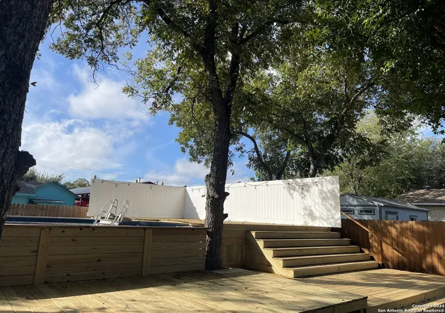 23rd image of 320 Saint Francis Ave, San Antonio, TX 78204 | MLS# 2001939