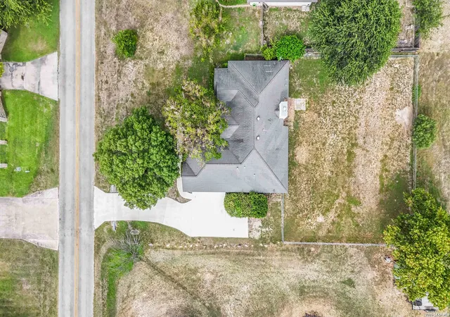 42nd image of 521 Woodlake Dr, Mc Queeney, TX 78123 | MLS# 2001971
