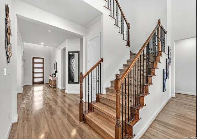 image of 6937 Hallie Hl, Schertz, TX 78154 | MLS# 2001977