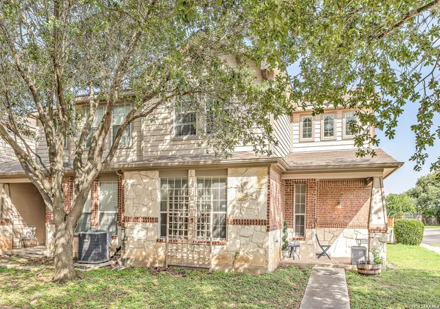 Photo 2 of Single family home for sale at 2502 Grayson Cir, San Antonio, TX 78232 | MLS# 2001986 | Listing updated on 2026-09-19