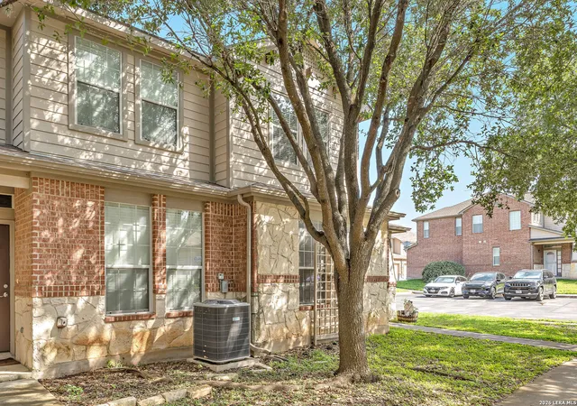 Photo 3 of Single family home for sale at 2502 Grayson Cir, San Antonio, TX 78232 | MLS# 2001986 | Listing updated on 2026-09-19